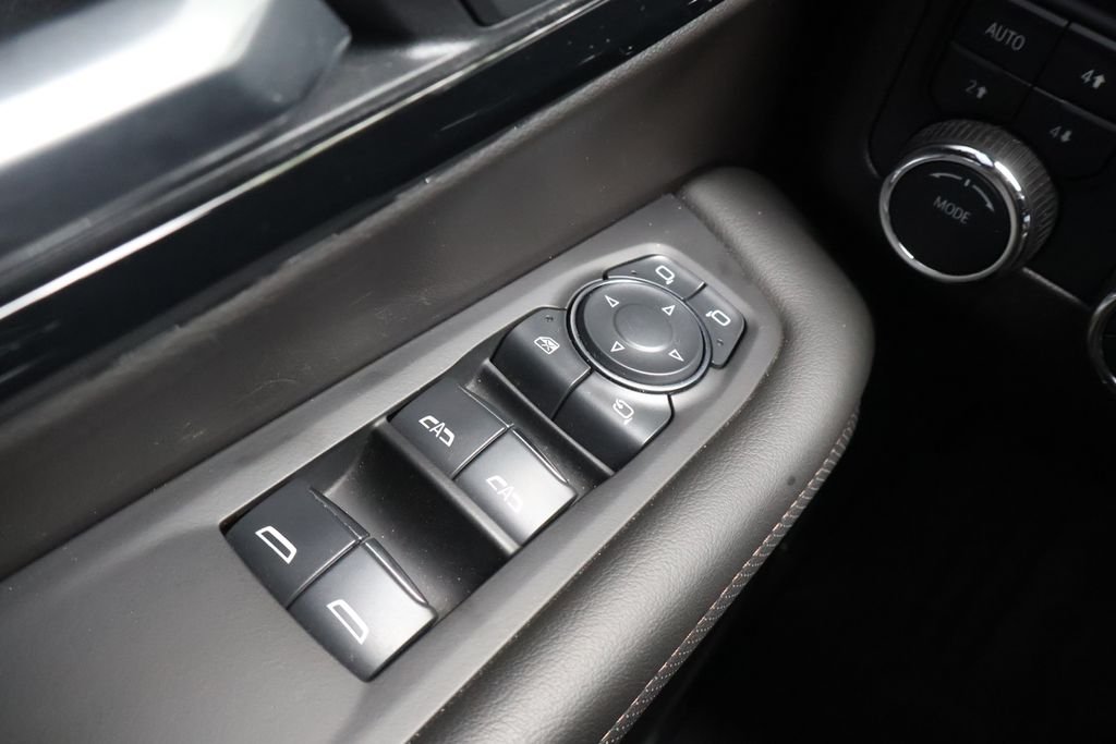 Used 2025 Black Chevrolet High Country image 38