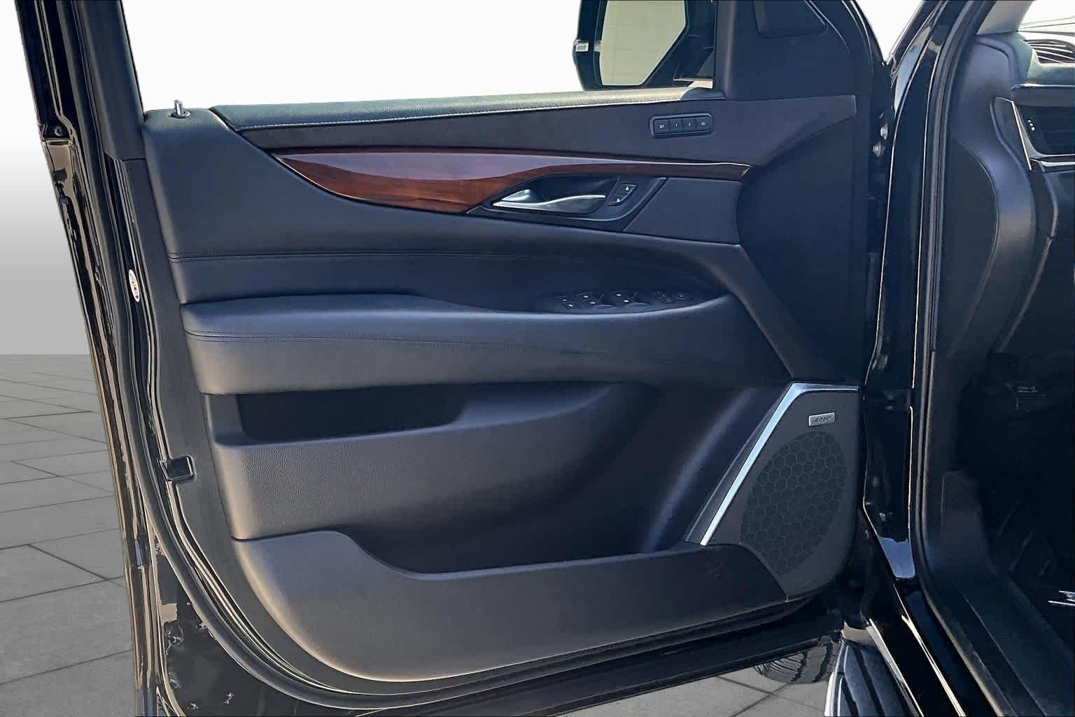 Used 2020 Black Raven Cadillac Luxury image 20