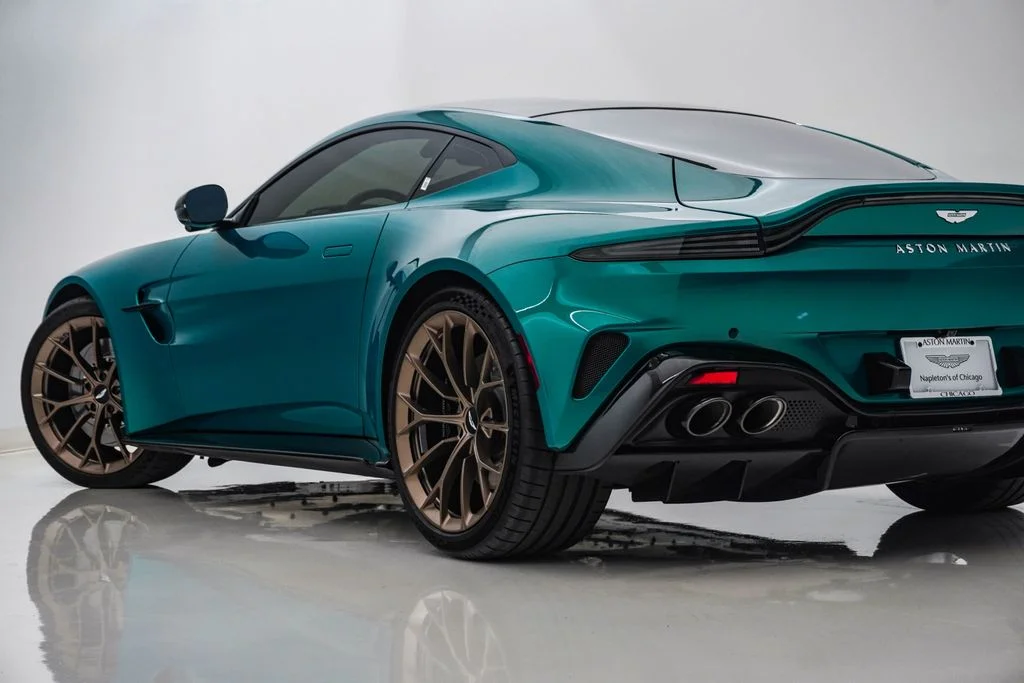 Used 2025 Podium Green Aston Martin Coupe image 9