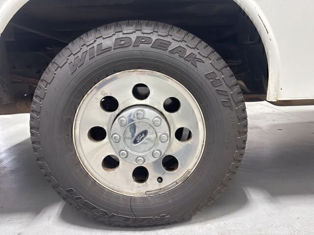 Used 2006 White Ford XL image 6