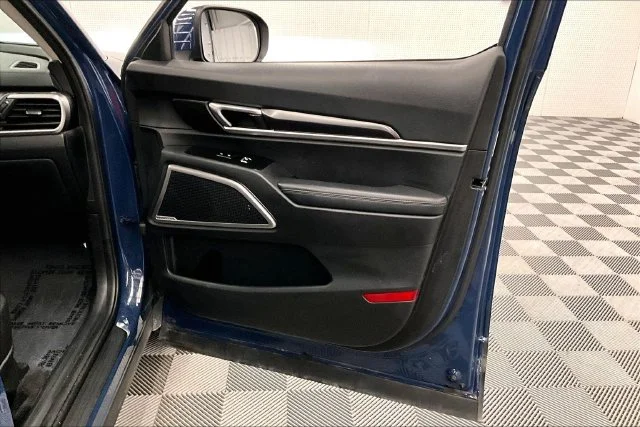 Used 2025 Midnight Lake Blue Kia S image 21