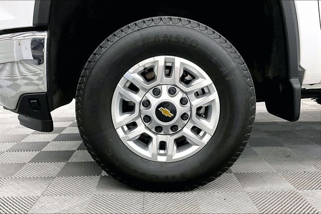 Used 2024 Summit White Chevrolet Work Truck image 10