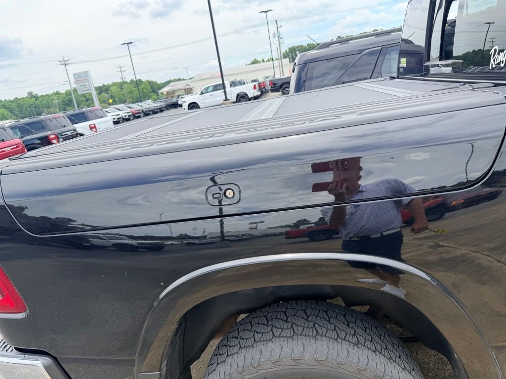 Used 2020 Black Ram Laramie image 11