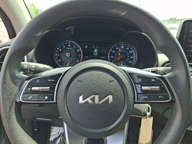Certified Used 2022 Gravity Gray Kia LXS image 18