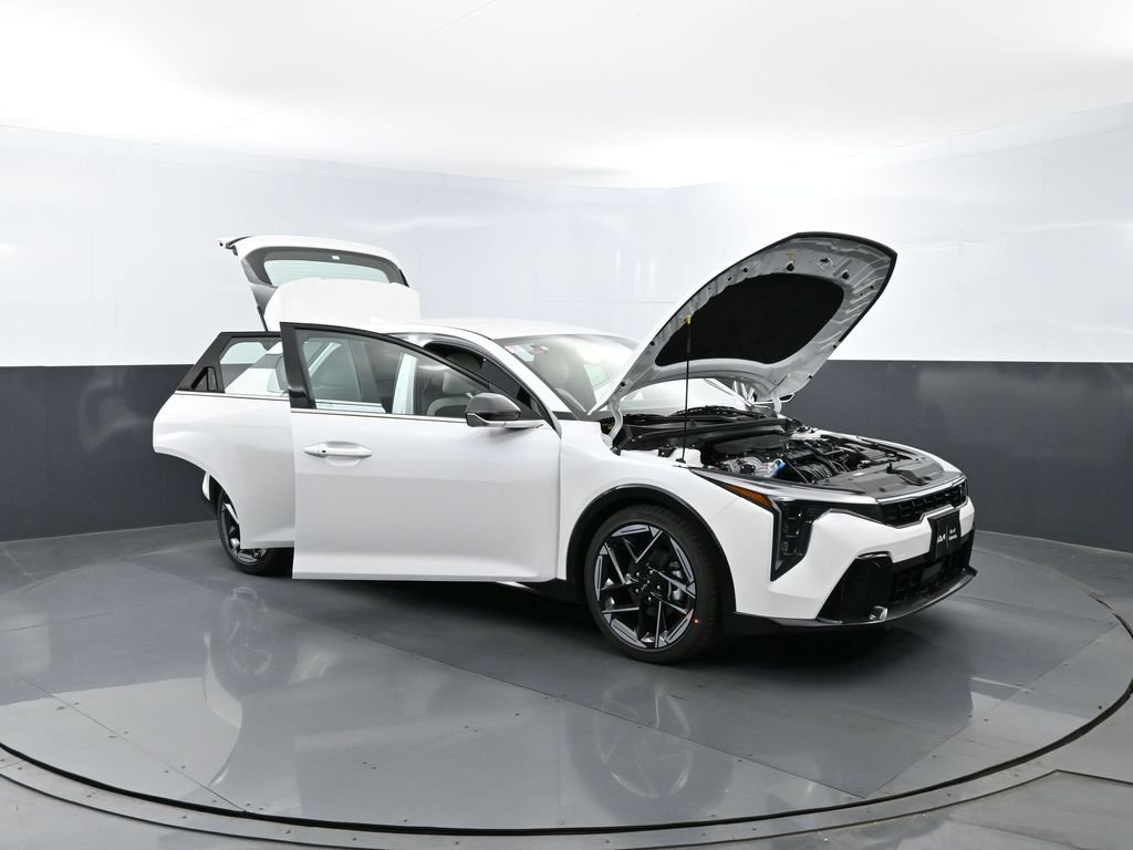 New 2026 Snow White Pearl Kia GT-Line image 29