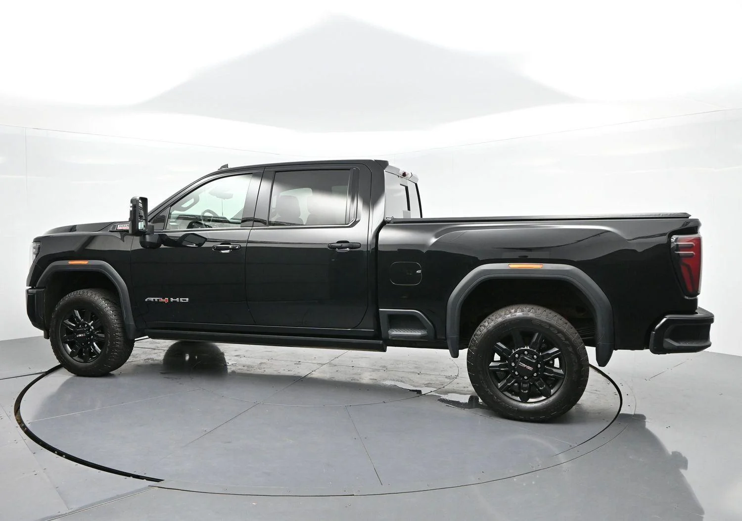 Used 2024 Onyx Black GMC AT4 image 5