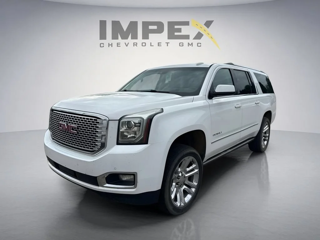 Used 2017 SUMMIT WHITE GMC Denali image 1