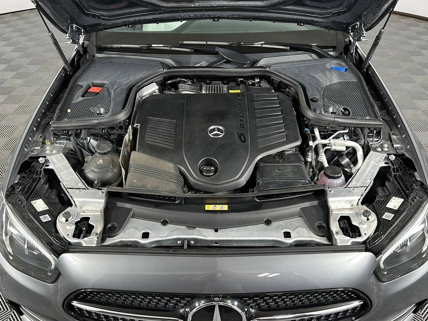 Used 2023 MANUFAKTUR Selenite Gray Magno Mercedes-Benz E 450 image 5
