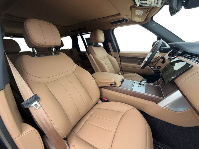 New 2026 British Racing Green Land Rover SE image 16