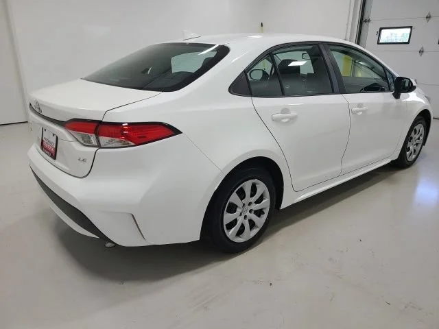 Used 2022 White Toyota LE image 8