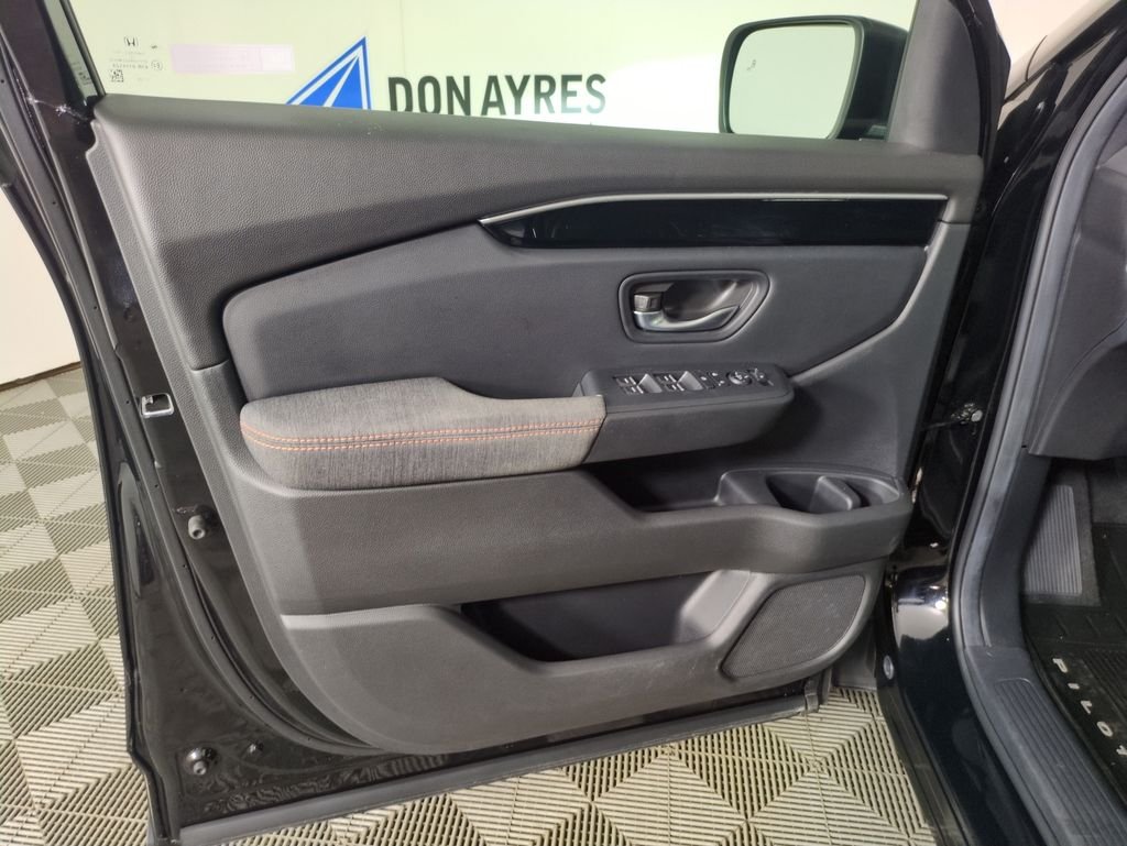 2025 Honda Pilot Sport - Photo 14