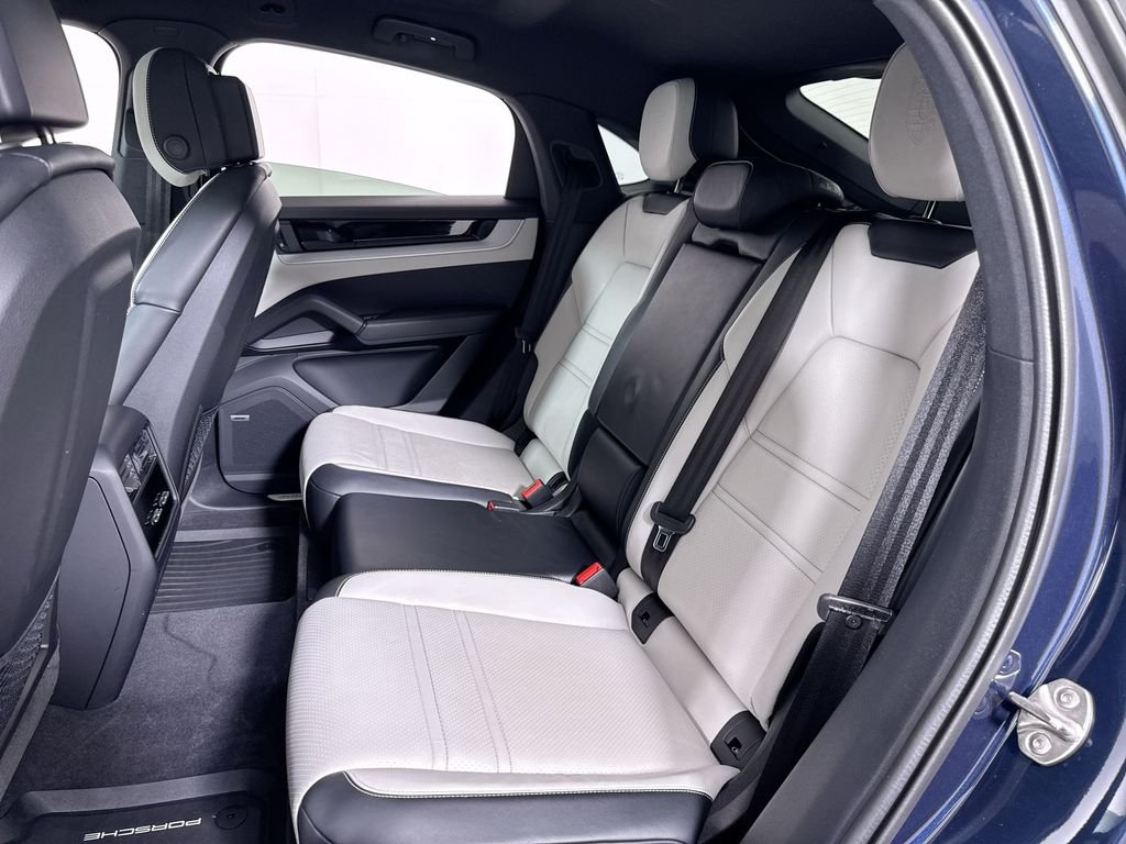 Used 2024 Blue Porsche Base image 23
