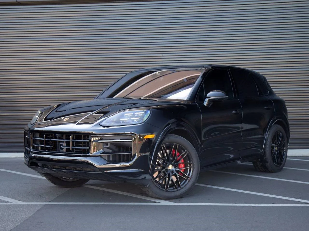 2024 Porsche Cayenne S's photo