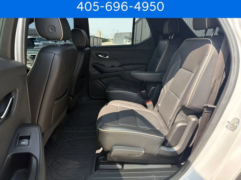 Pre-Owned 2022 Chevrolet Traverse Premier