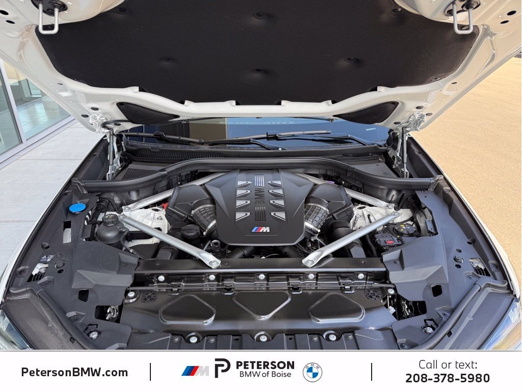 New 2026 Alpine White BMW M60i image 41