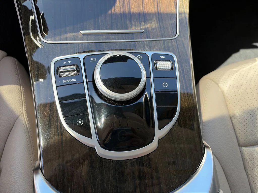 Used 2021  Mercedes-Benz C 300 image 25