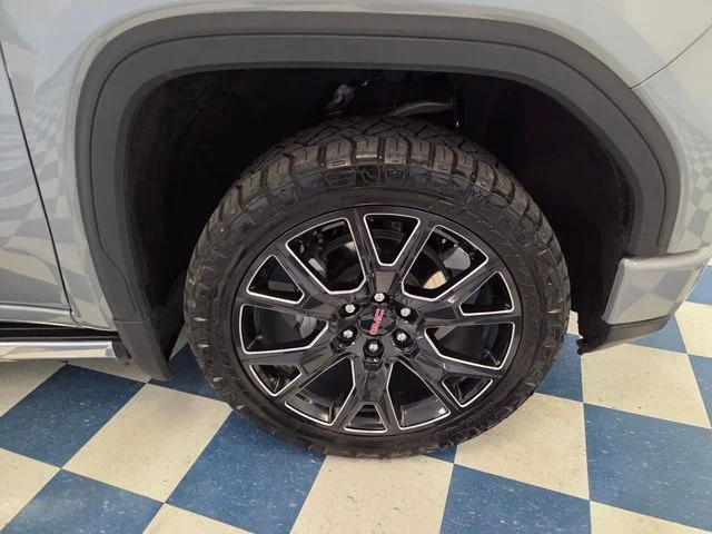 Used 2025 Silver GMC Denali image 10