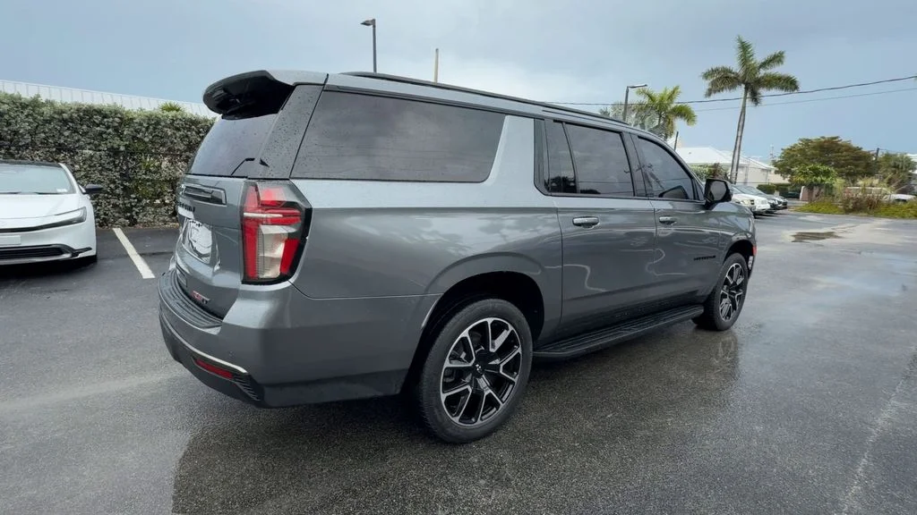 Used 2022 Gray Chevrolet RST image 8