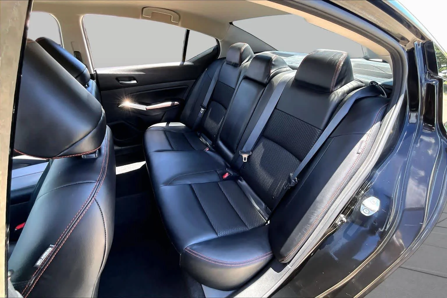 Used 2023 Super Black Nissan 2.5 SR image 19