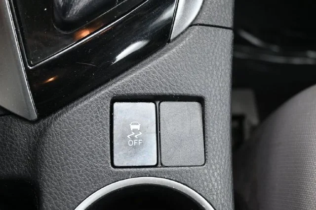 2019 Toyota Corolla LE - Photo 35