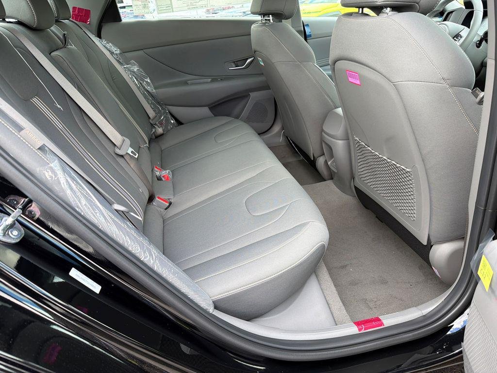 New 2026 Black Hyundai SEL Sport image 15