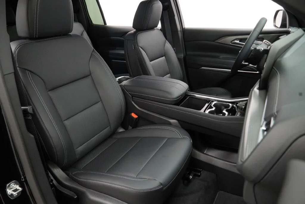 New 2027 Mosaic Black Metallic Chevrolet LT image 37