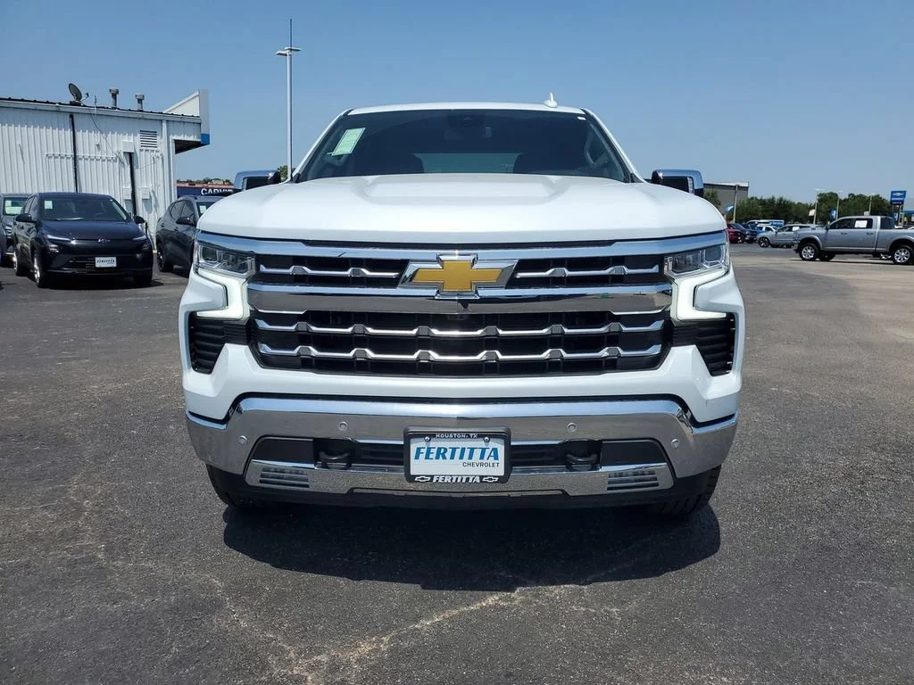 New 2026 Polar White Tricoat Chevrolet LTZ image 35