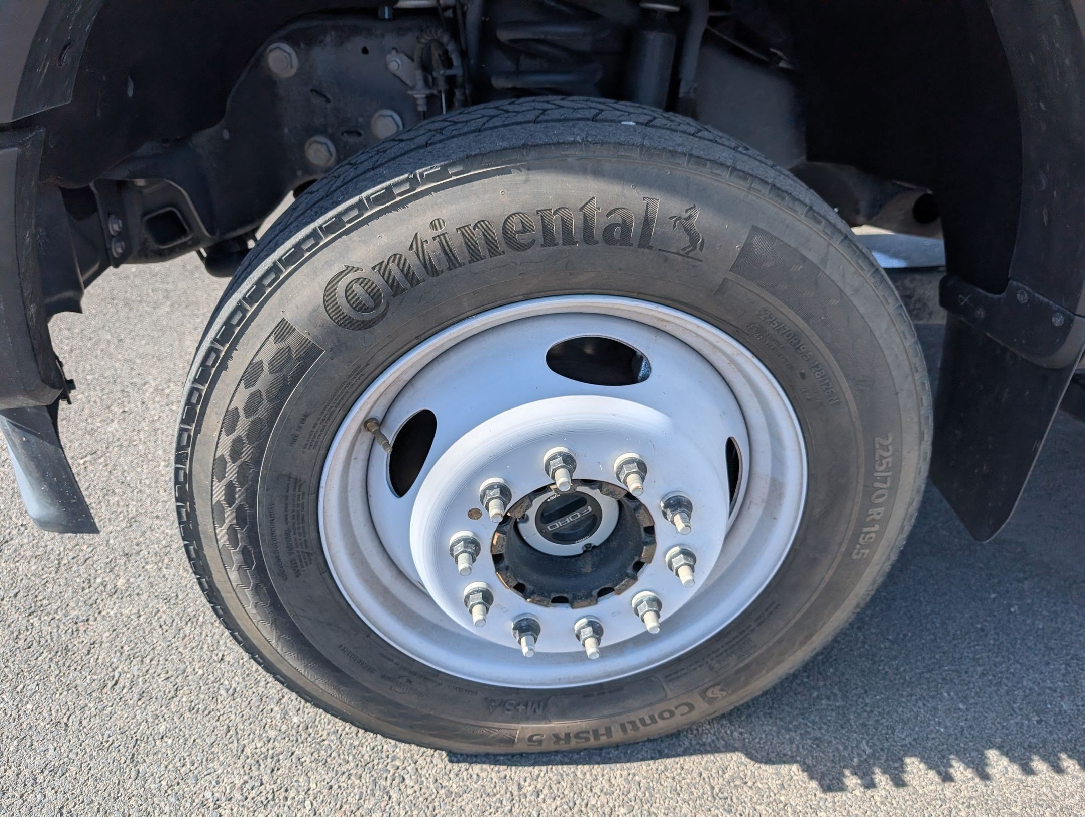 Used 2024  Ford XL image 12
