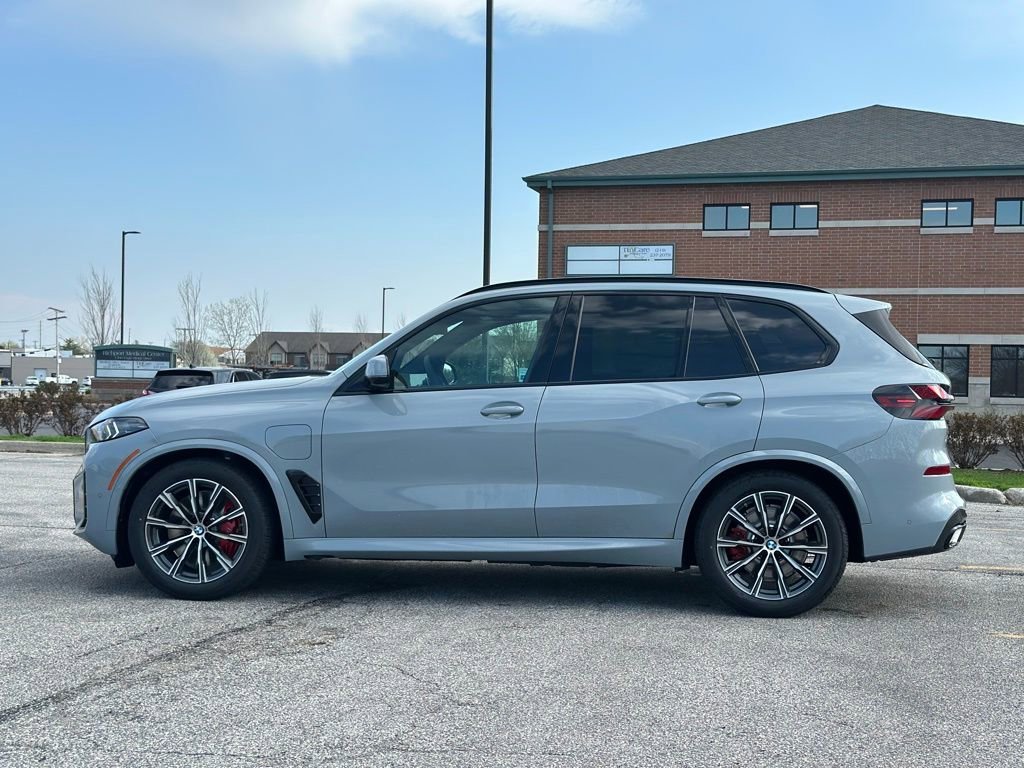 New 2026 Brooklyn Grey Metallic BMW xDrive50e image 4