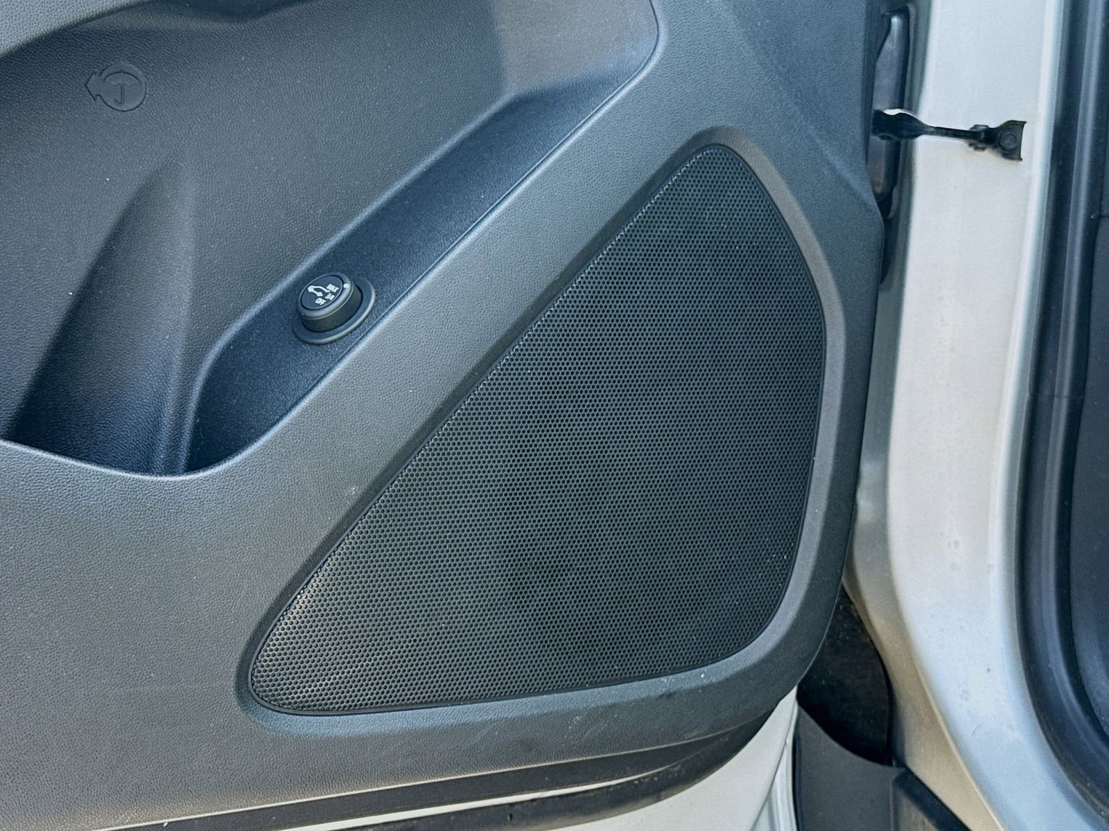 Used 2019 Silver Chevrolet LT image 23