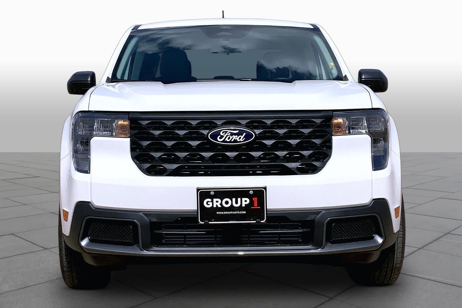 New 2026 Oxford White Ford XLT image 3