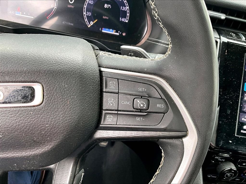 Used 2023 Baltic Gray Metallic Clearcoat Jeep Laredo image 24