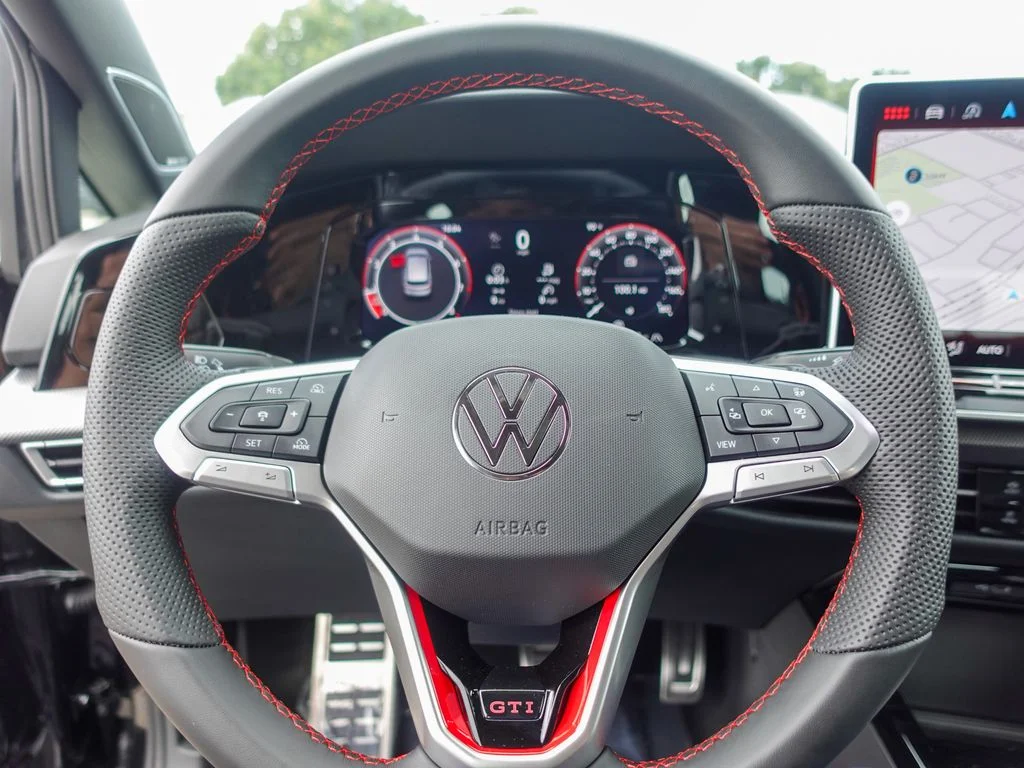 New 2026 Mythos Black Metallic Volkswagen 2.0T SE image 12