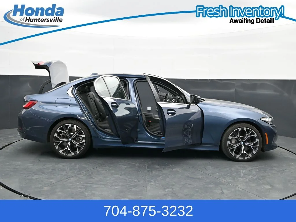 2025 BMW 3 Series 330i - Photo 31