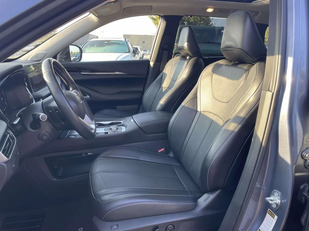 Used 2023 Moonbow Blue INFINITI SENSORY image 8