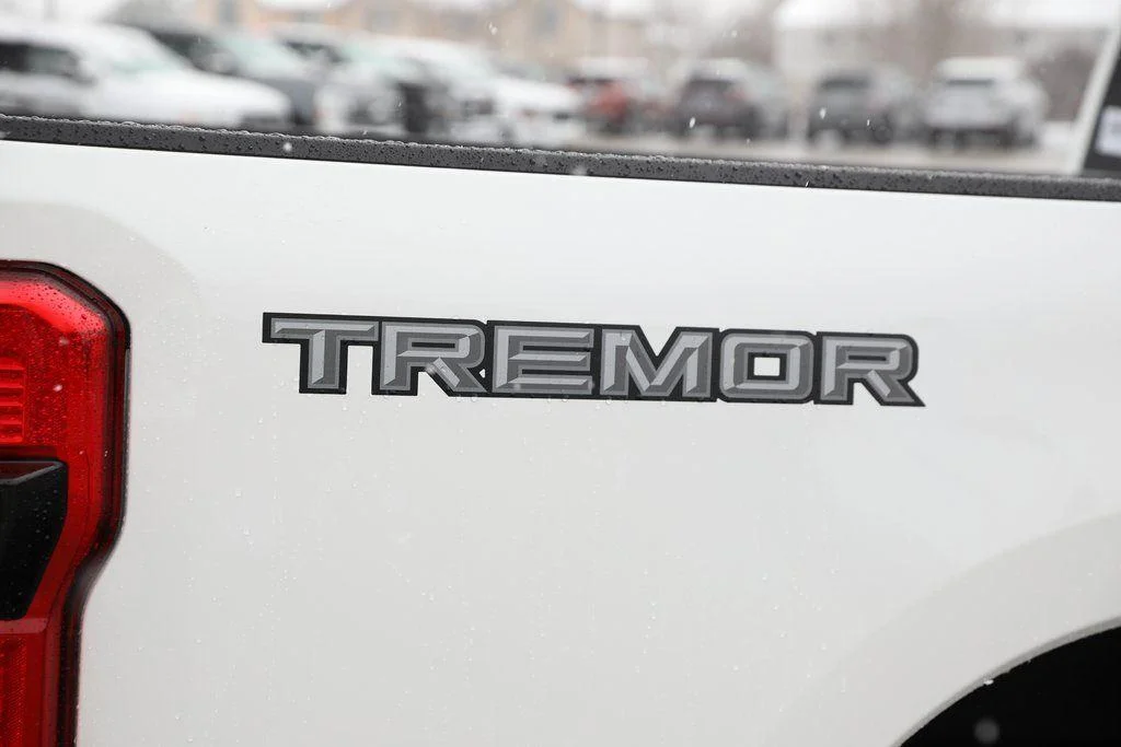 New 2026 Star White Metallic Tri-Coat Ford F-250® Platinum® image 10