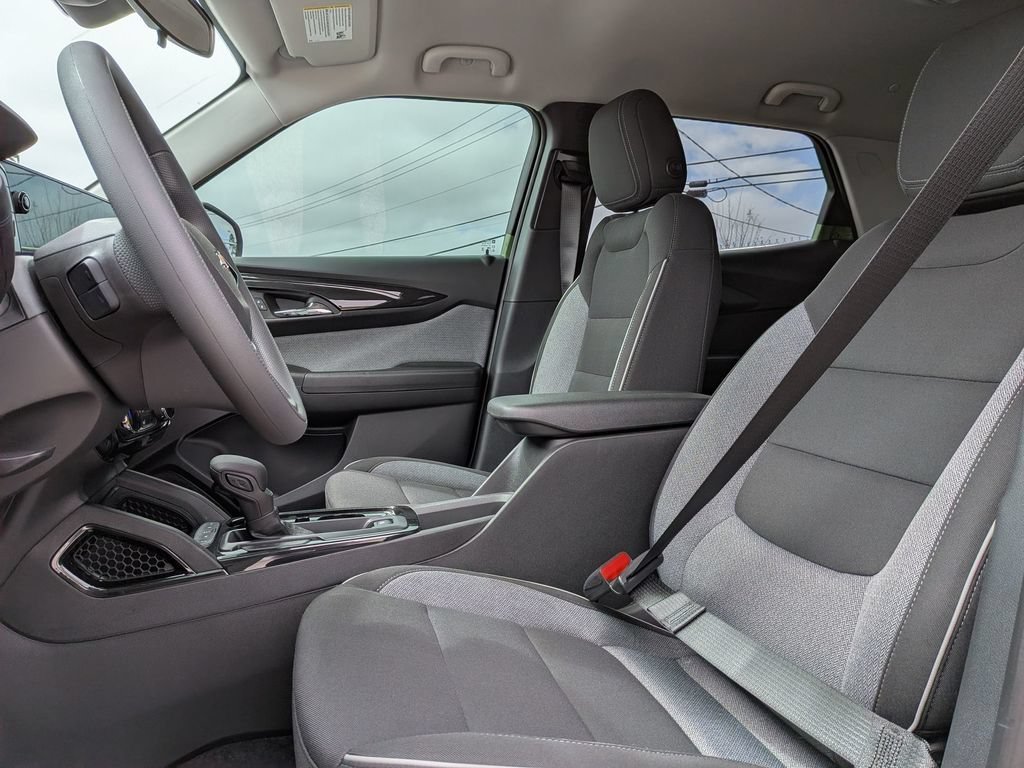 New 2026 Mosaic Black Metallic Chevrolet LT image 28