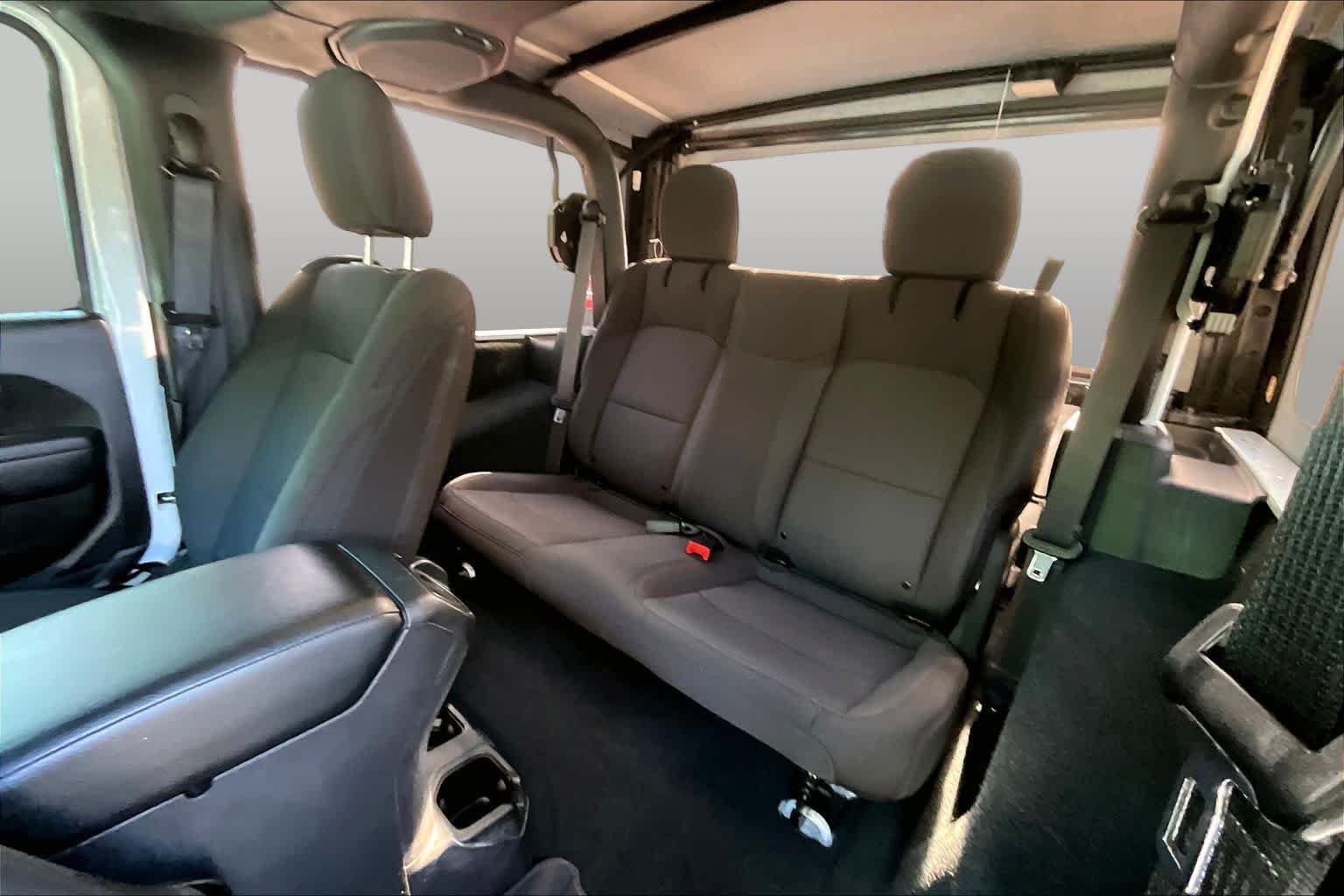 Used 2022 Bright White Clearcoat Jeep Sport image 20