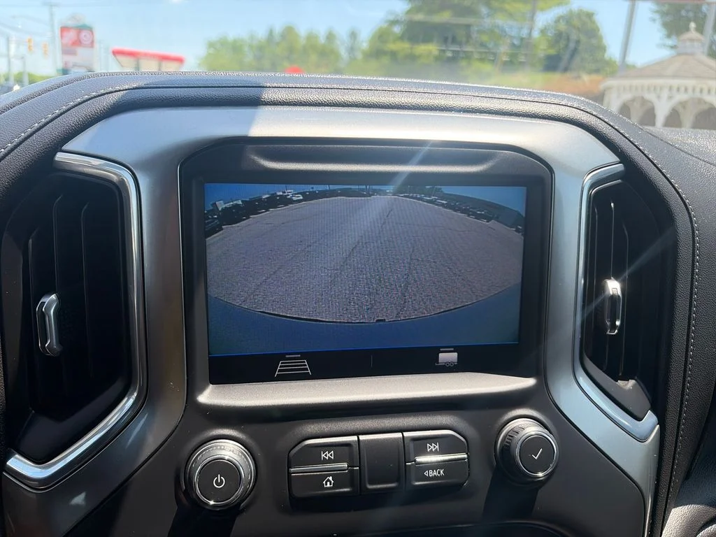 Used 2020 White Chevrolet LT image 20