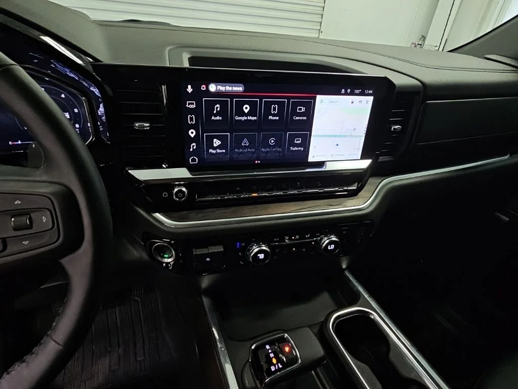 2026 GMC Sierra 1500 SLT - Photo 12