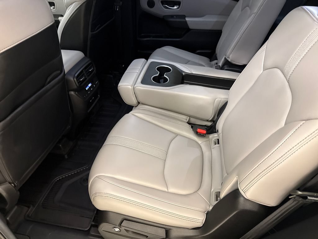 2025 Honda Pilot EX-L - Photo 51