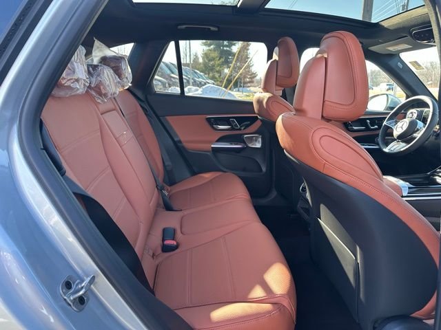 Used 2026 Silver Mercedes-Benz GLC 300 image 21