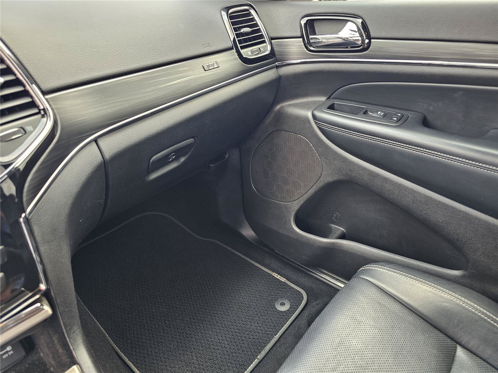 2021 Jeep Grand Cherokee 80th Edition - Photo 26