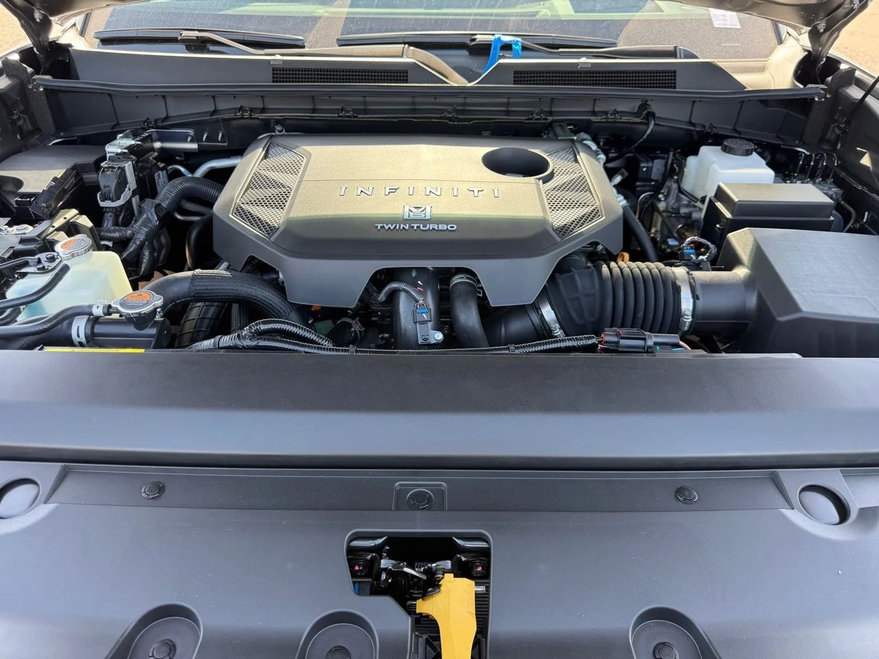 New 2026 DYNAMIC METAL INFINITI Sport 4WD image 29