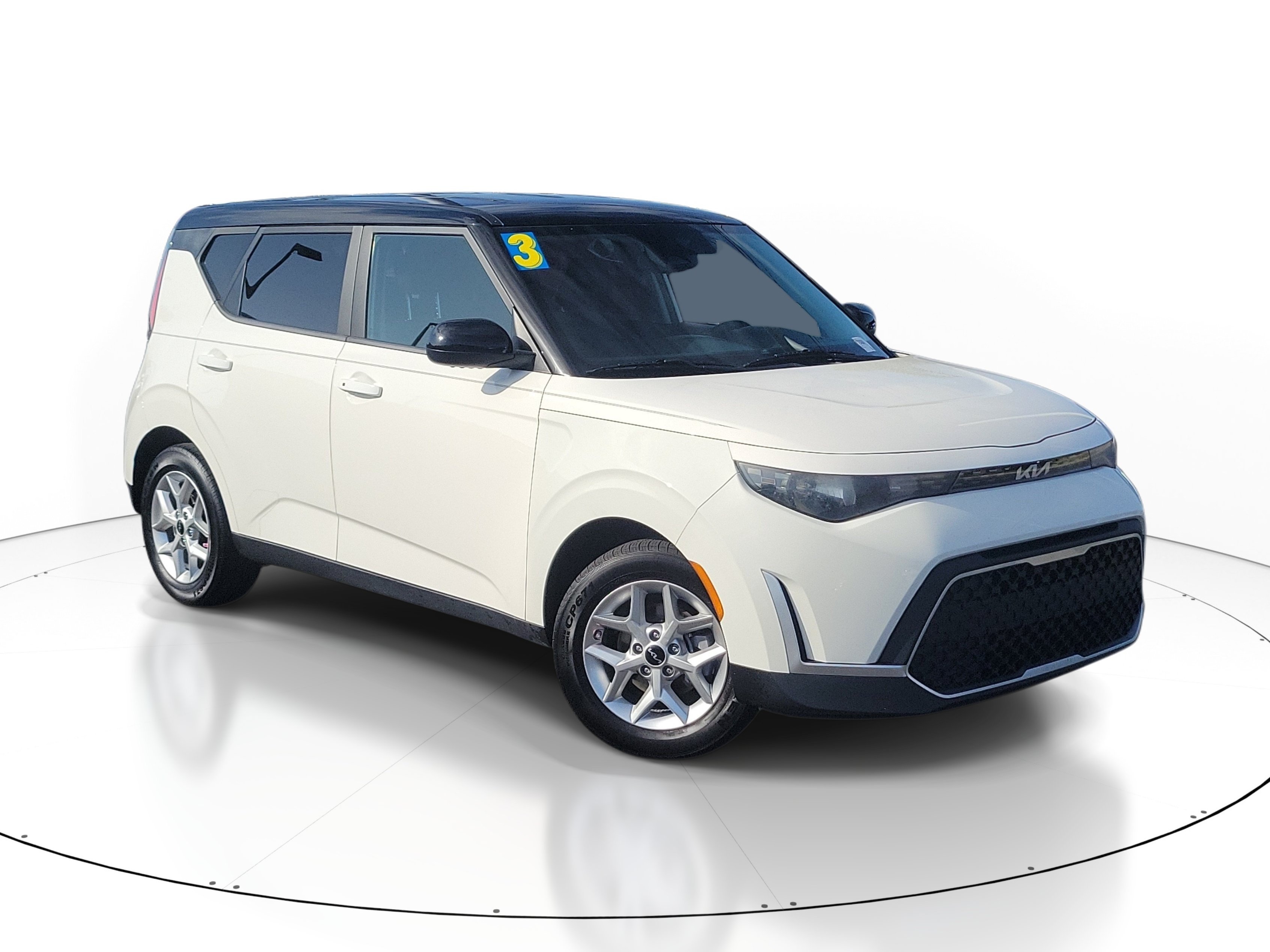 Used 2023 Clear White w/Black Roof Kia S image 1