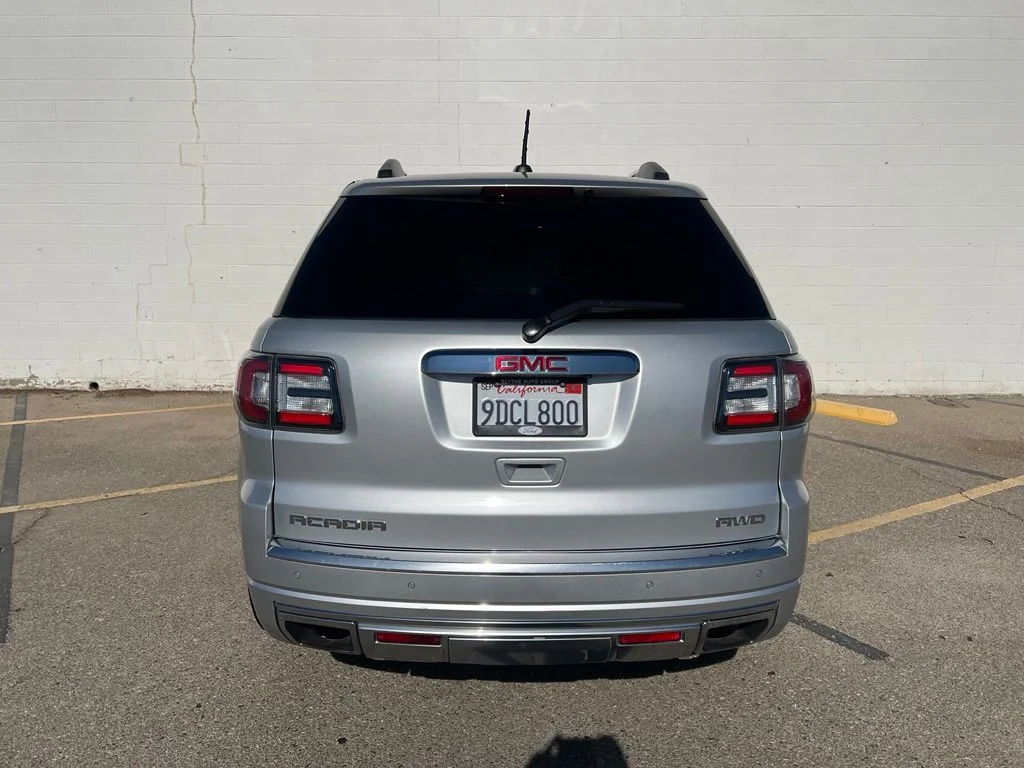 Used 2016 Silver GMC Denali image 4