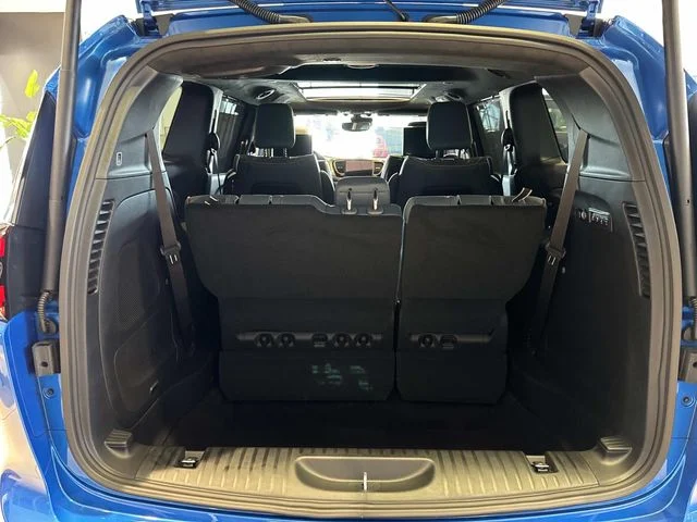 New 2027 Blue Chrysler Pinnacle image 10