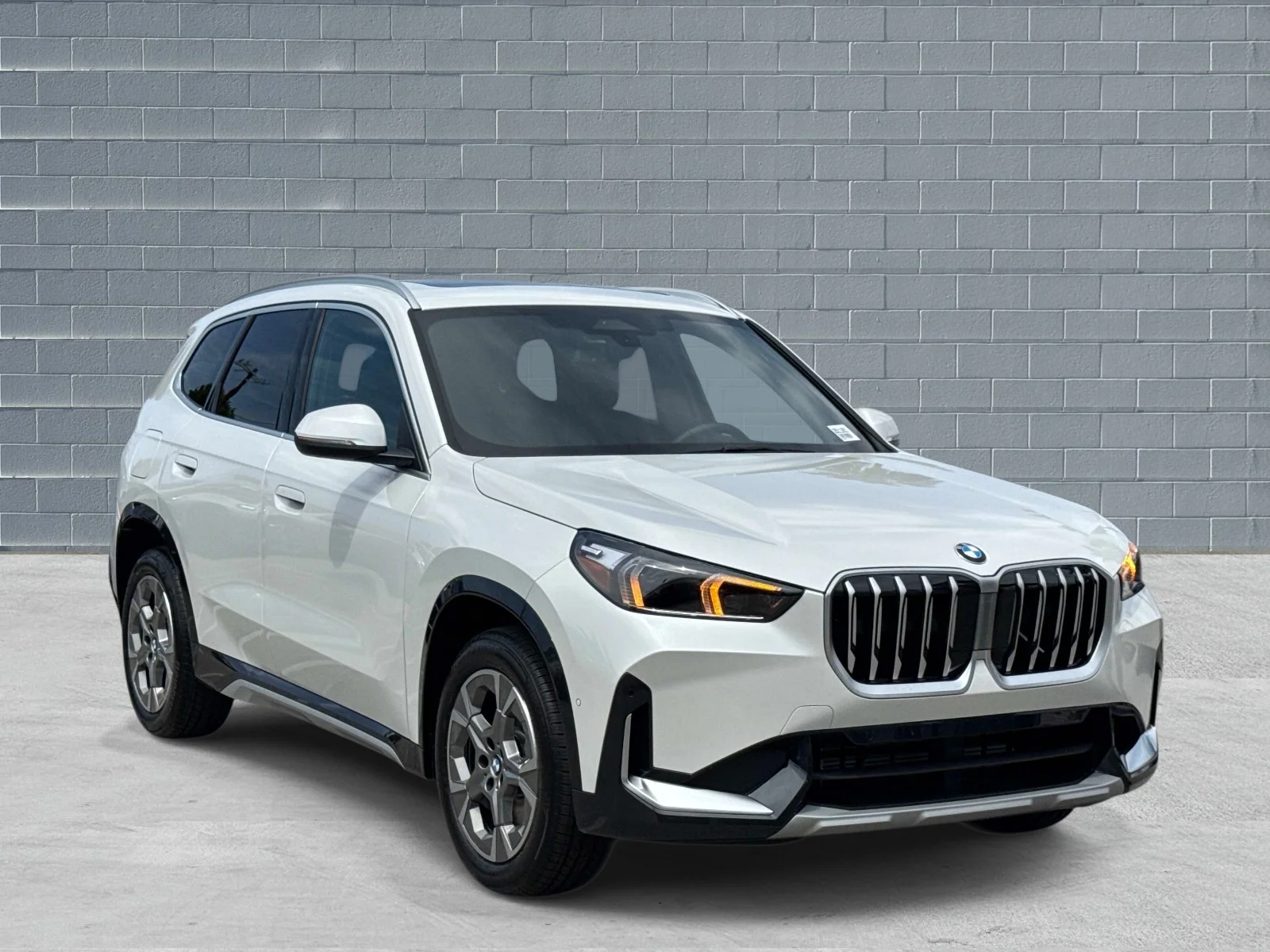 2026 BMW X1 xDrive28i's photo