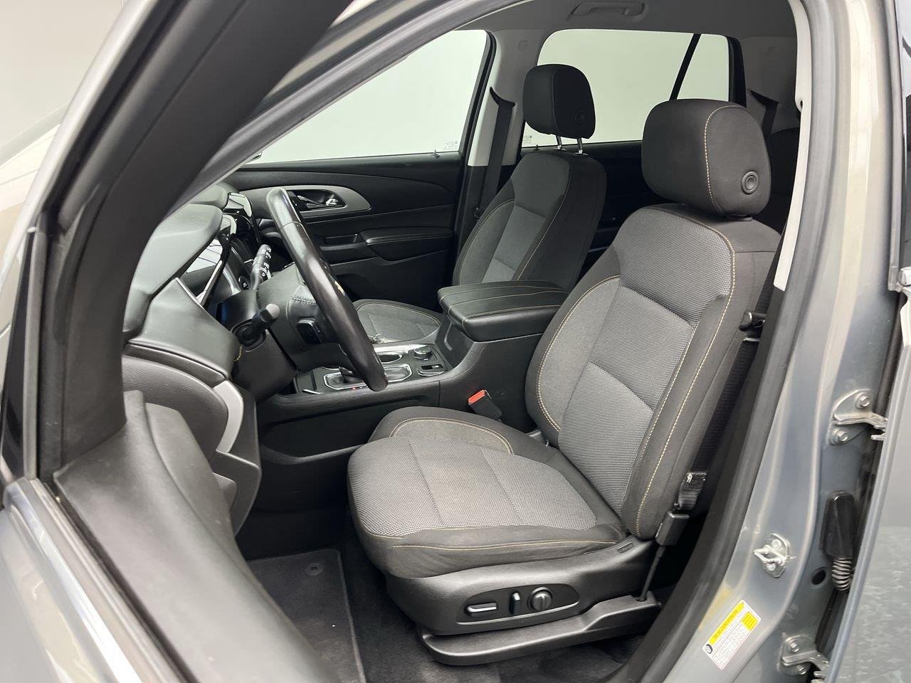 Certified Used 2018 PEPPERDUST METALLIC Chevrolet LT Cloth image 9