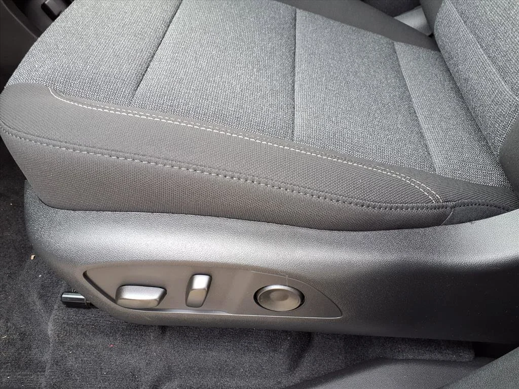 2026 GMC Acadia Elevation - Photo 15
